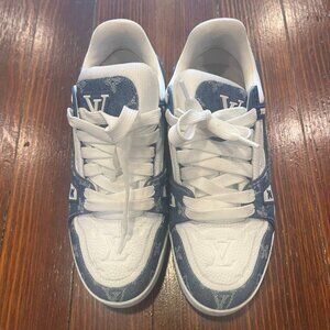 Louis Vuitton LV Trainer Monogram Sneaker 7 / 8.5